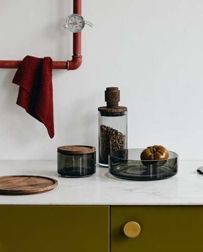 Salvie Glass Storage