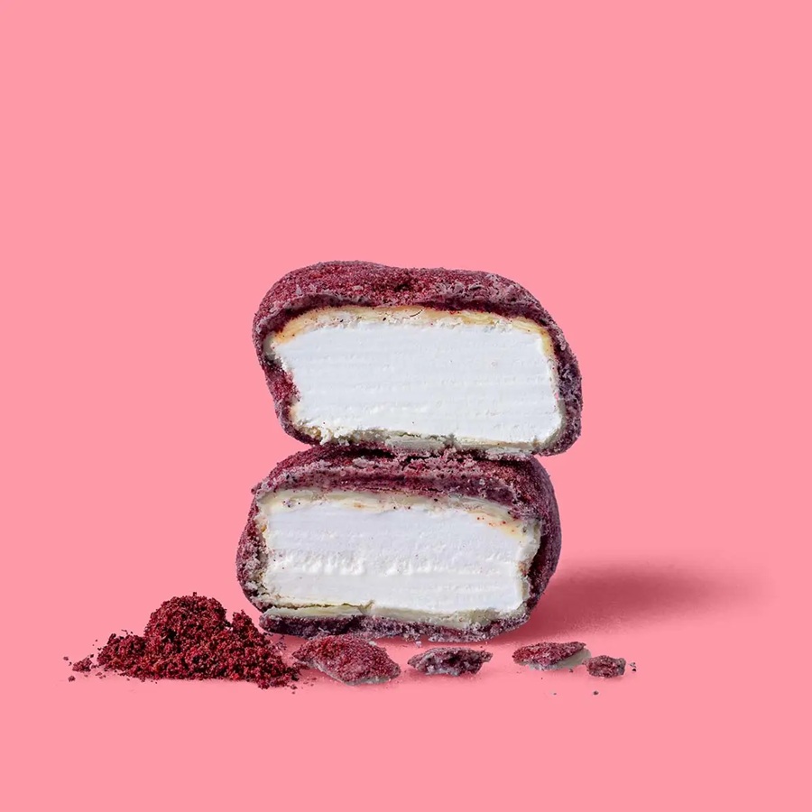 Blackcurrant &amp; White Choc - Choc Coated Marshmallows 90g