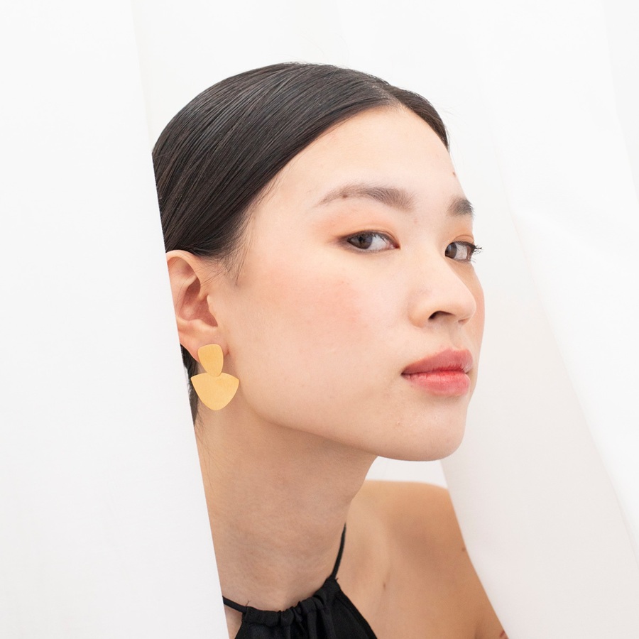 Venus Double Oval Golden Earrings