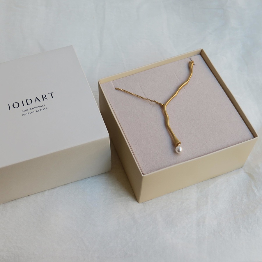 Eclat Golden Necklace