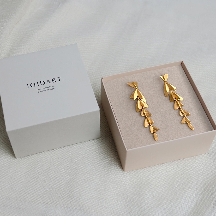 Vol Long Golden Earrings